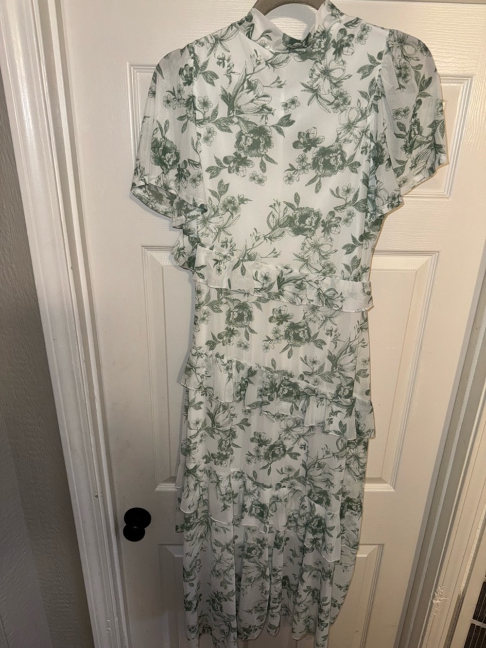 Ember Floral Tiered High-Low Midi Dress - Green - Picture 7 of 7